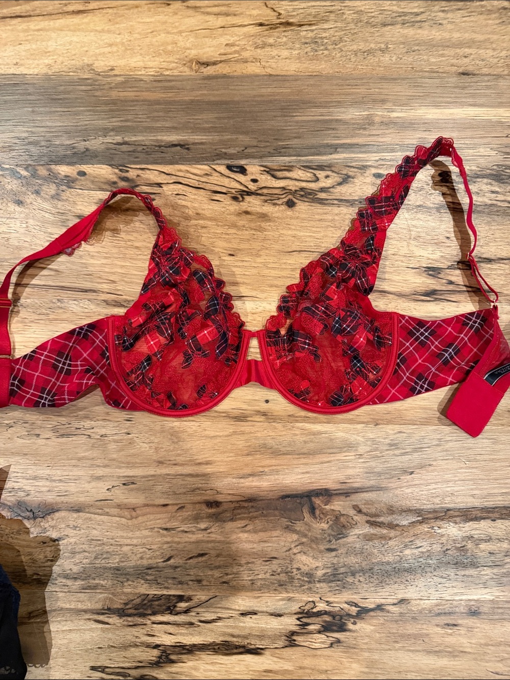 Victoria's Secret Red Plaid Lace Underwire Bra